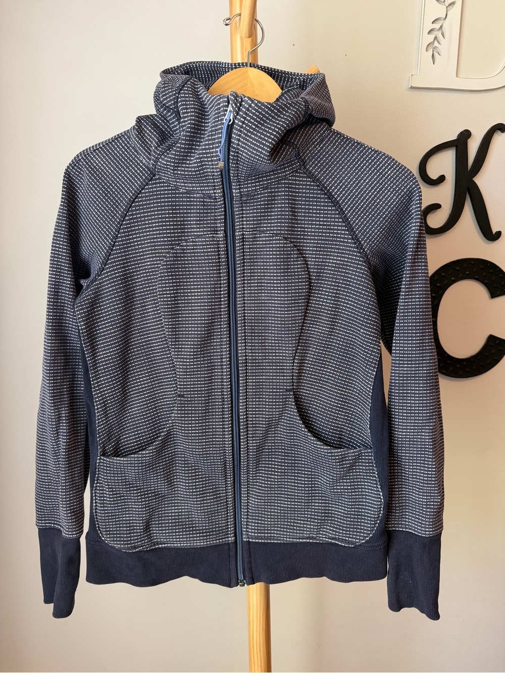 Lululemon Scuba Hoodie Size 8 Navy Blue Dots Full Zip Jacket